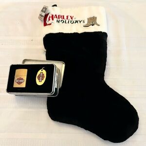 NWT - Harley Davidson XIII 1997 Zippo Gift Tin with Stocking. RARE